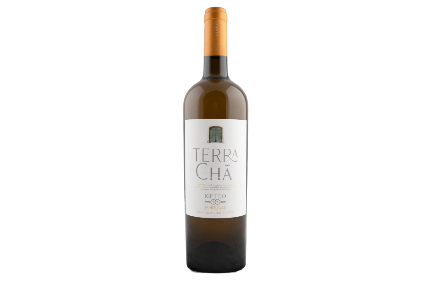 A bottle of Casal do Conde 2023 Terra Chã Branco Vinho with a white label and brown cap prominently displays its name and highlights the designation IGP Tinto, reflecting its Portuguese grape varieties and origin.